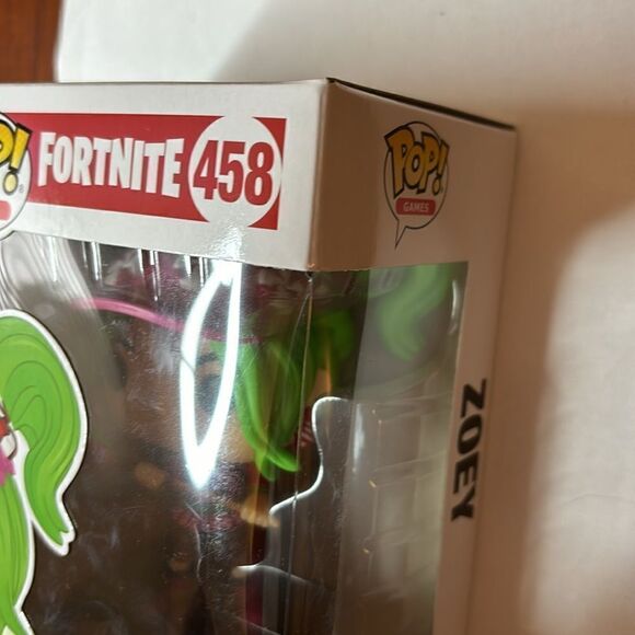 NIB Funko Pop Games #458 Zoey Fortnite Battle Royale Collectible Vinyl Figure - Picture 3 of 7
